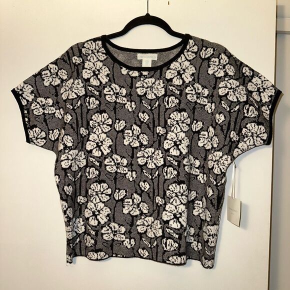Cynthia Rowley Medium Black White Floral Sweater Short Sleeve Super Soft NWT - Picture 1 of 5